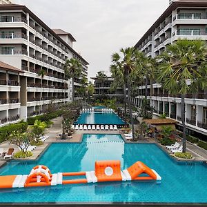 Welcome World Beachfront Resort